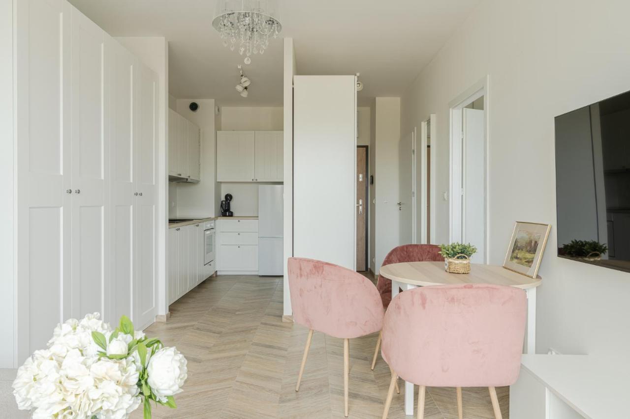 Rentplanet - Apartamenty Zajezdnia Вроцлав Екстер'єр фото